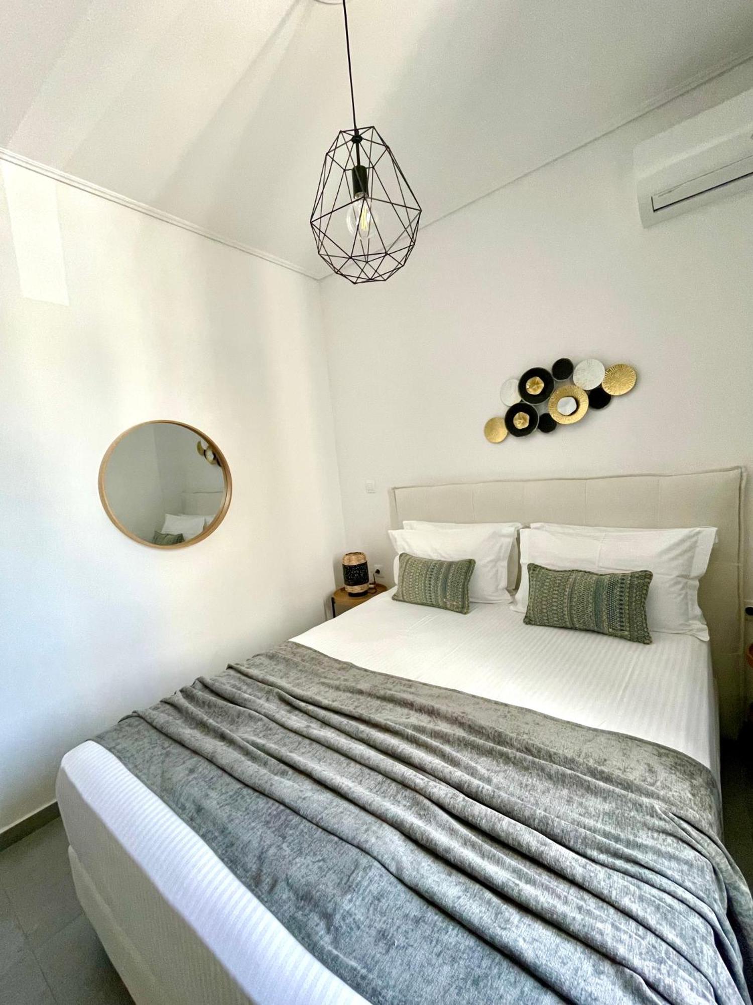 Emanouela'S Apartement In The Center Of Adamas Exterior photo